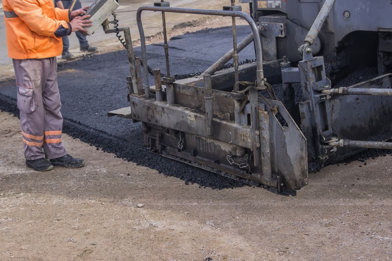 Asphalt Filling Service