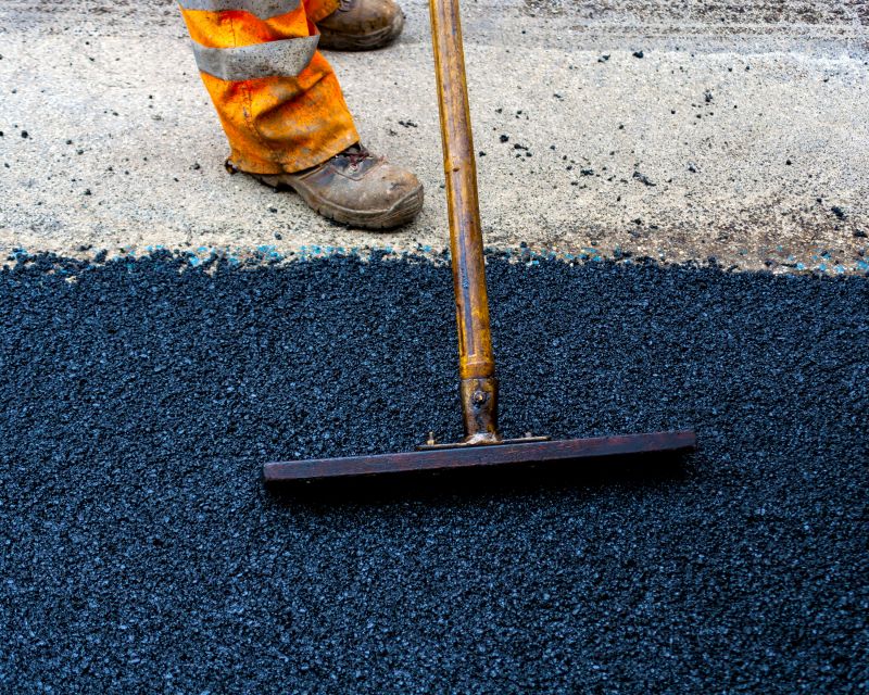 Asphalt Filling Service
